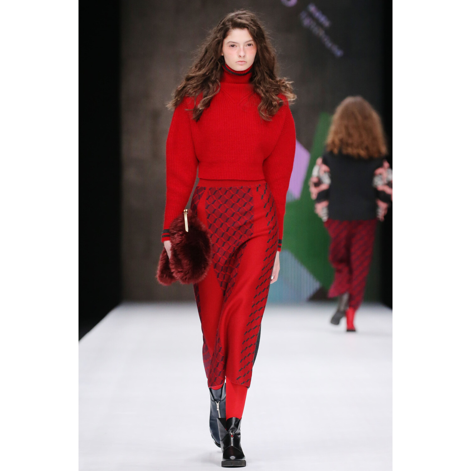 Фото KSENIASERAYA Fall 2018 Ready-to-Wear , Ксения Серая осень зима 2018 , Fashion show , неделя моды в Москве , MBFWRussia , Mercedes Benz Fashion Week , Mainstyles , Mainstyle